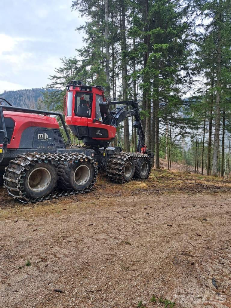 Komatsu 931 XC 收割机