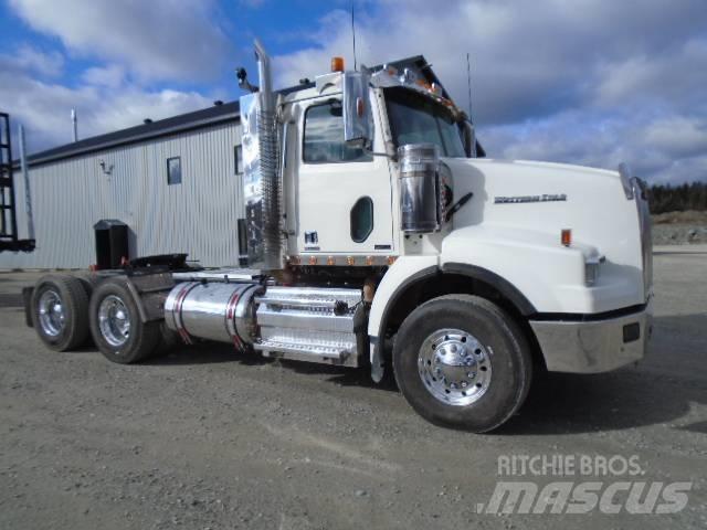 Western Star 4900 SA 牵引车
