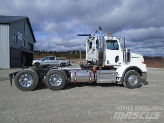 Western Star 4900 SA 牵引车