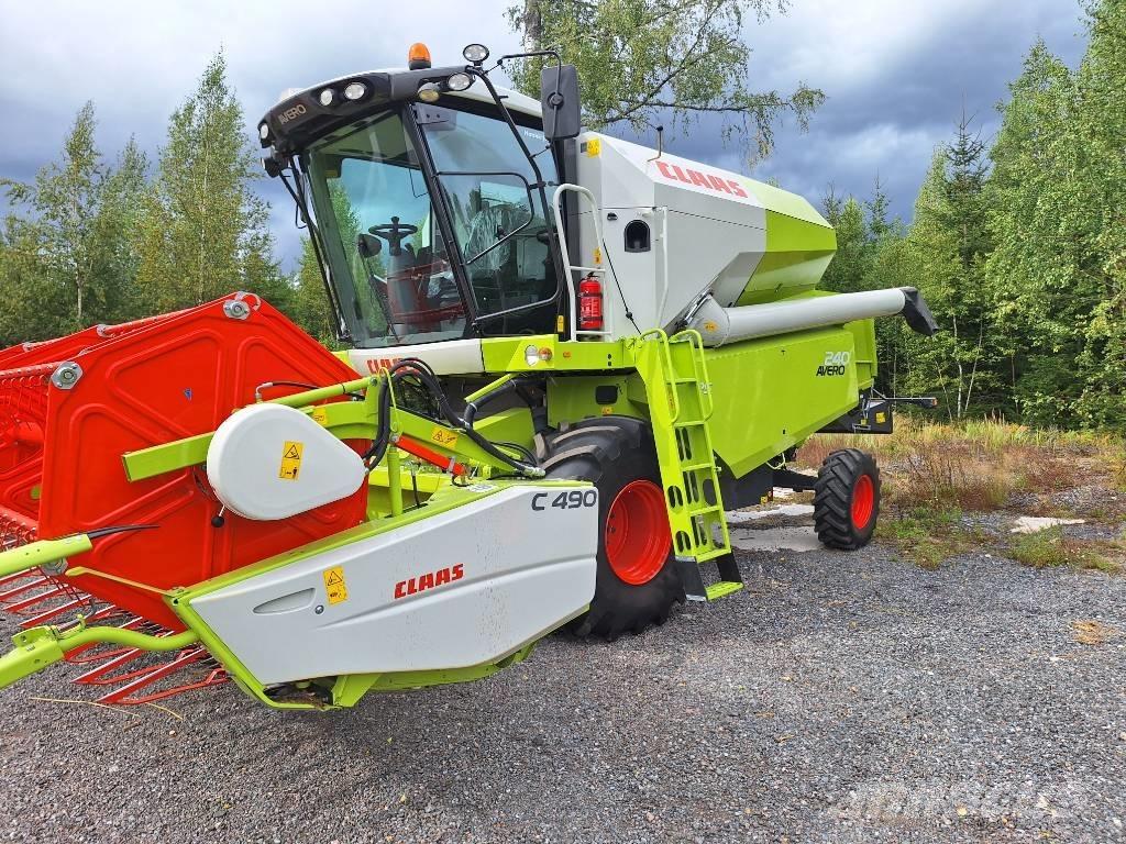 CLAAS Avero 240 联合收割机