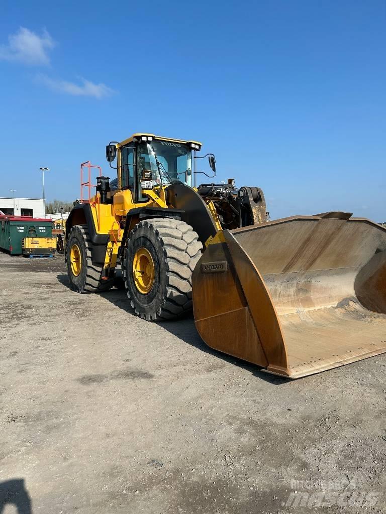 Volvo L 260 H 轮式装载机