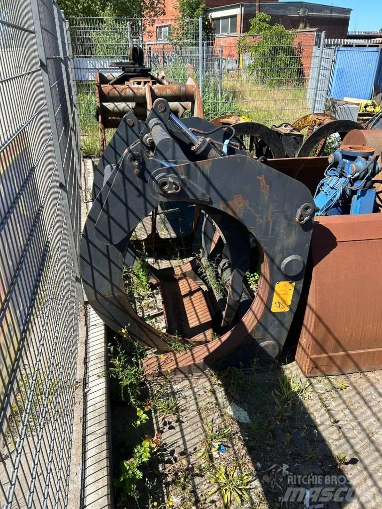 Volvo BM Holzgreifer 工业挖掘机