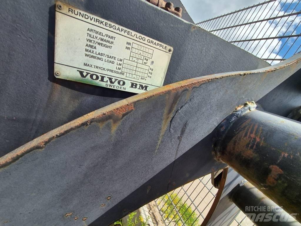 Volvo BM Holzgreifer 工业挖掘机