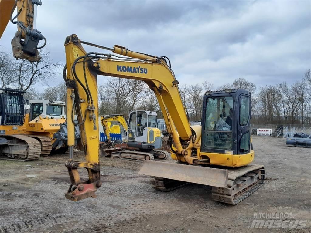 Komatsu PC80 小型挖掘机