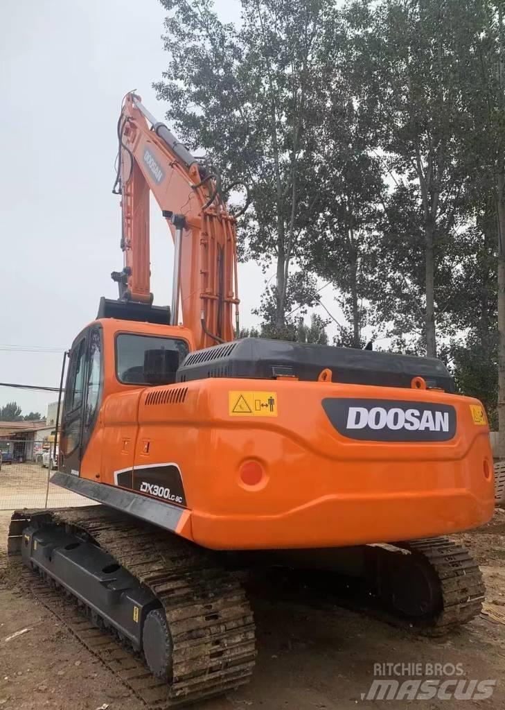 Doosan DX300LC-9C 履带挖掘机