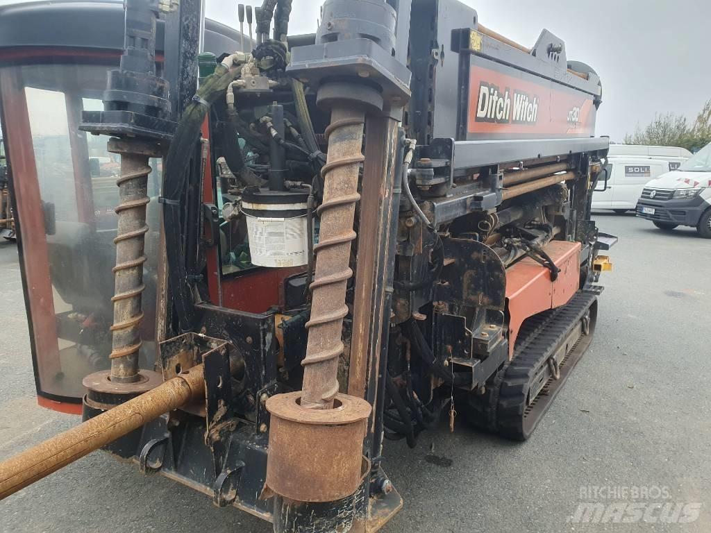 Ditch Witch JT 30 AT 水平定向钻井设备