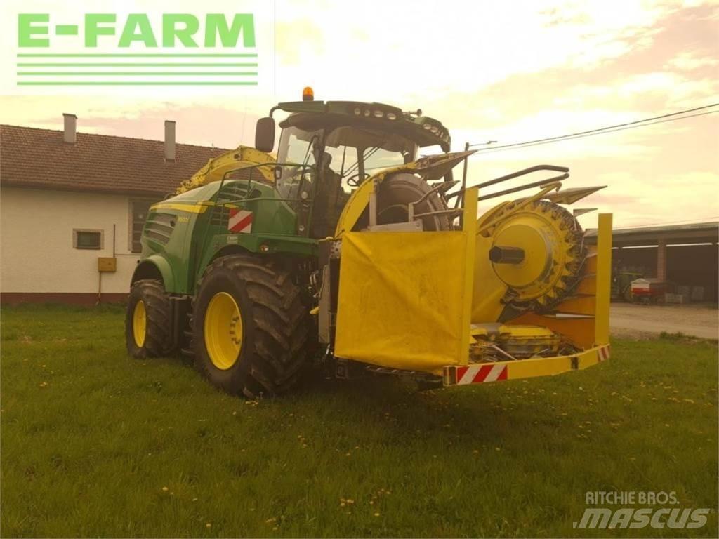 John Deere 8600 i 自走式青贮饲料收割机