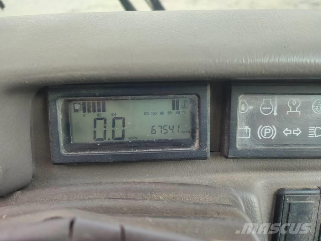 Manitou MRT1635 伸缩臂叉装车|叉装车