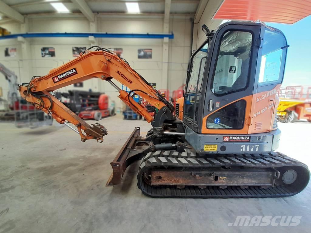 Doosan DX 85 R-3 中型挖掘机