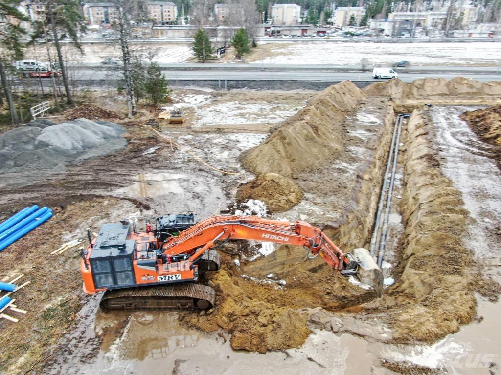 Hitachi ZX530LCH-7 履带挖掘机