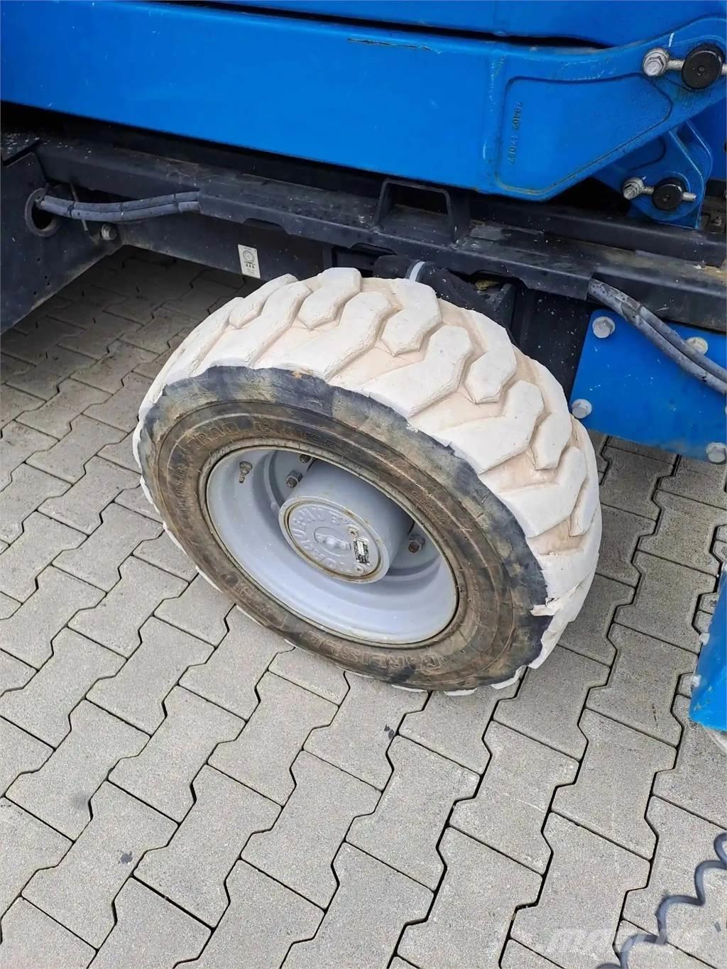Genie GS 3384 RT 剪叉式升降机