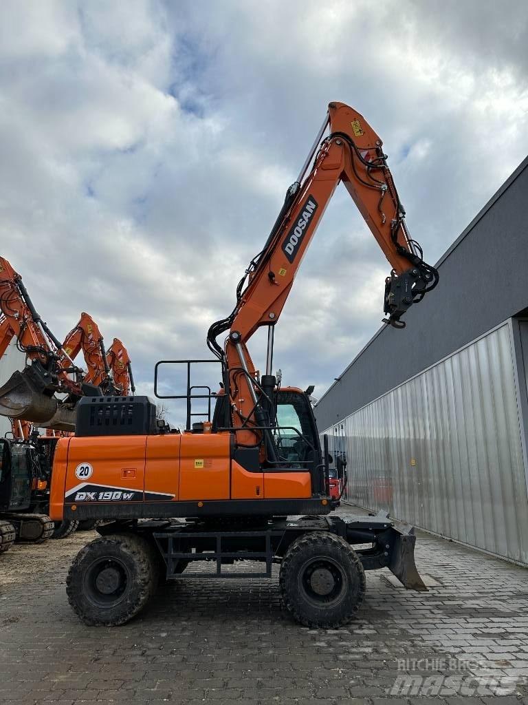 Doosan DX 190 W-7 轮式挖掘机