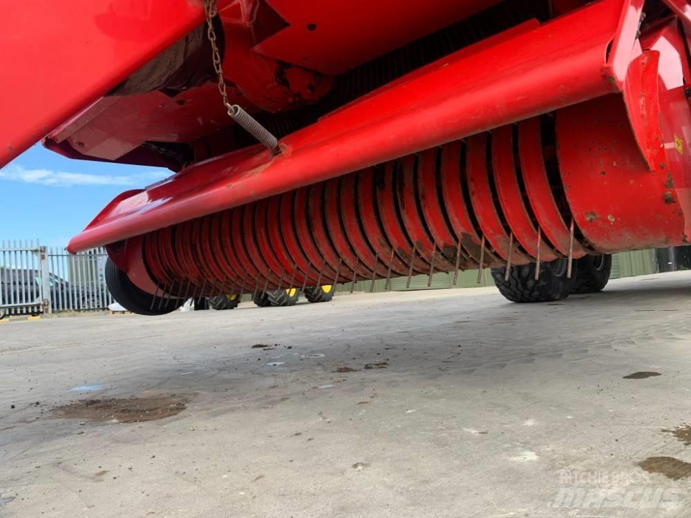 Pöttinger Faro 8000 自动装载拖车