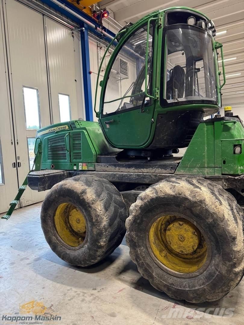 John Deere 1210E 集运机