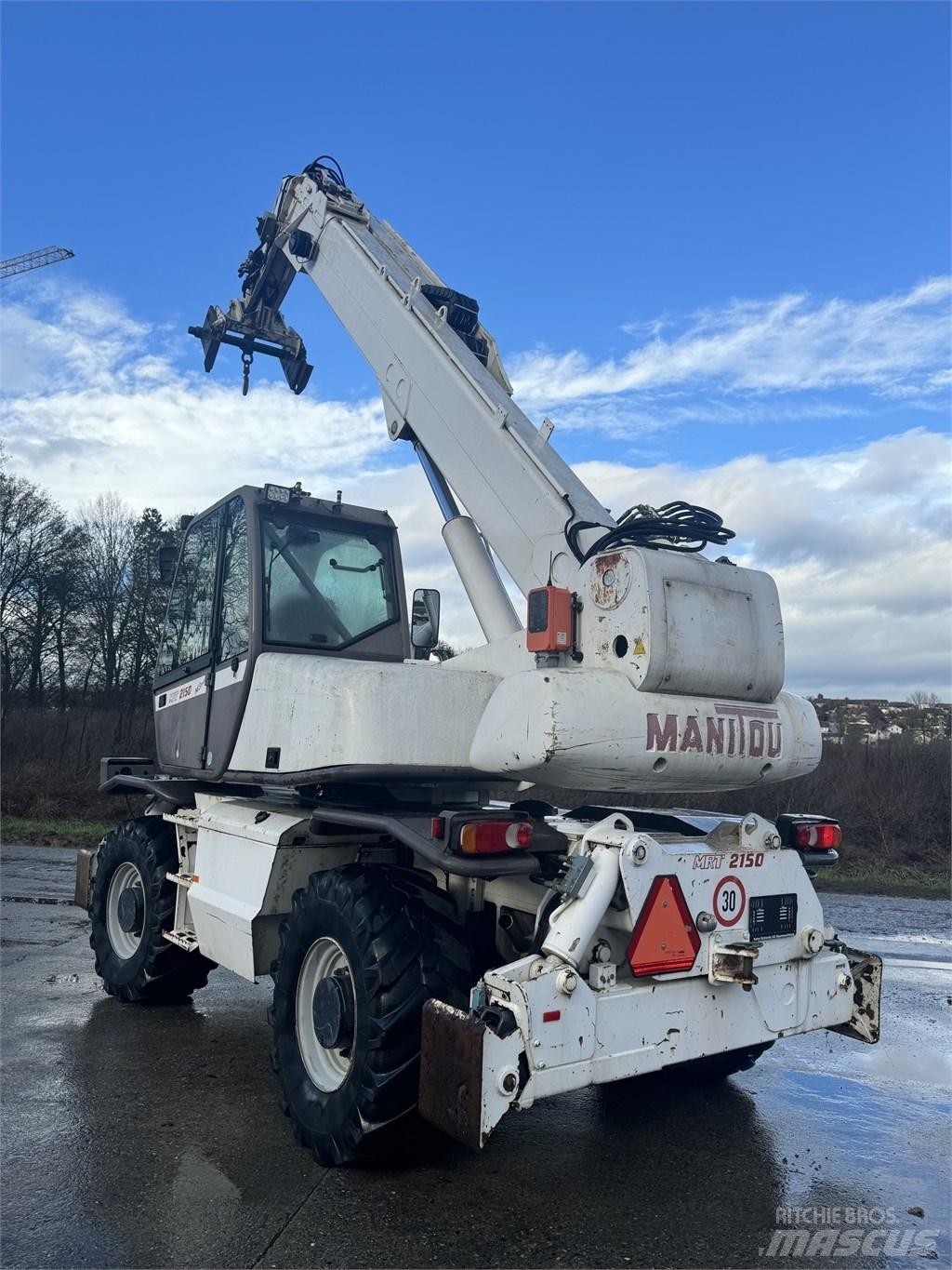Manitou MRT 2150 伸缩臂叉装车|叉装车