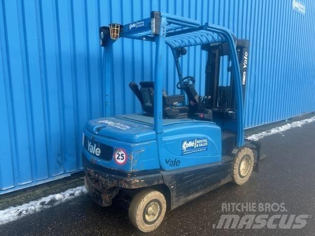 Yale ERP 35 电动叉车