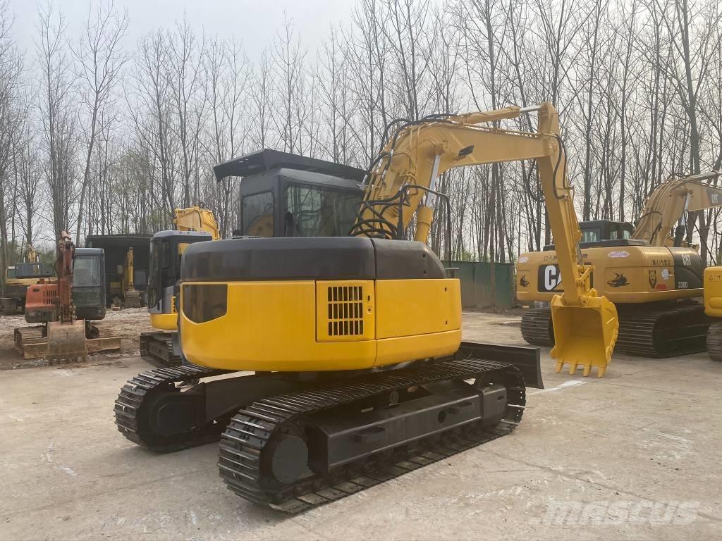 Komatsu PC128US 履带挖掘机