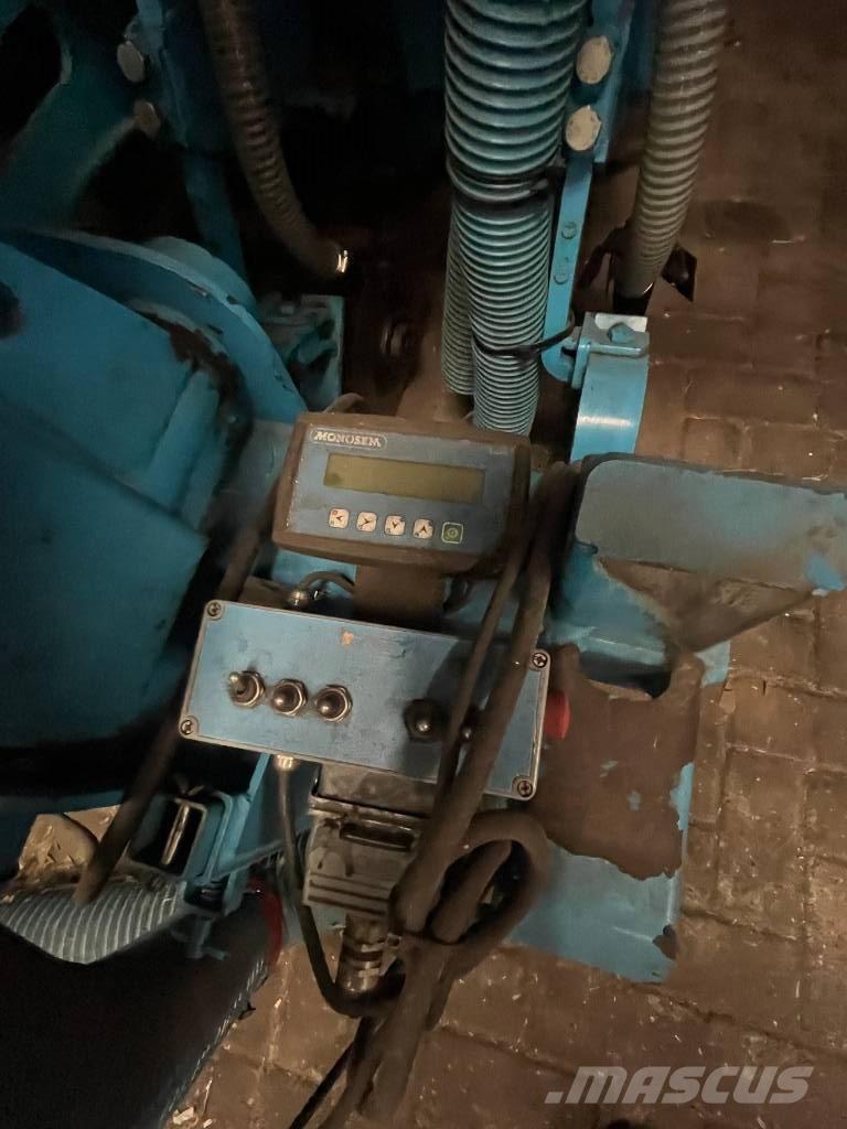 Monosem NG PLUS 12 精密播种机