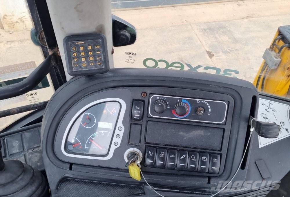 JCB 3CX P21 ECO 反铲装载机