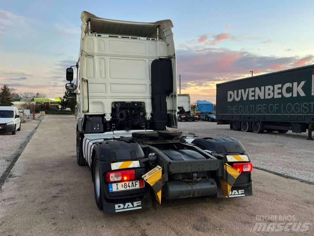DAF XF Mega 106.46 牵引车
