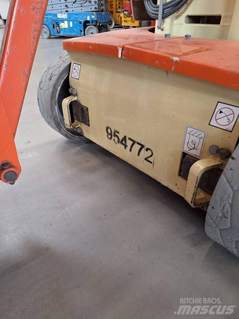JLG Toucan 10 E 客货电梯