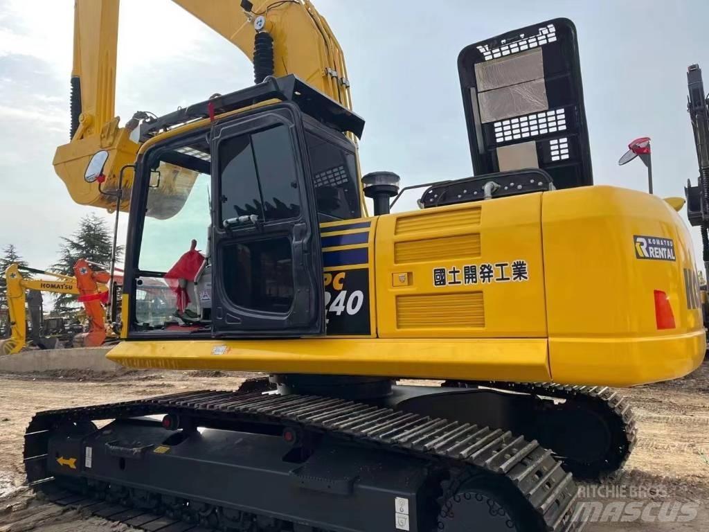 Komatsu PC 240 履带挖掘机
