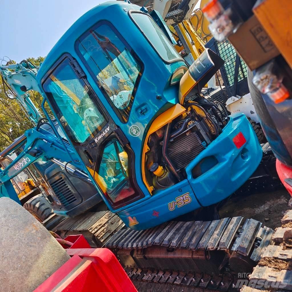 Kubota U-35 小型挖掘机