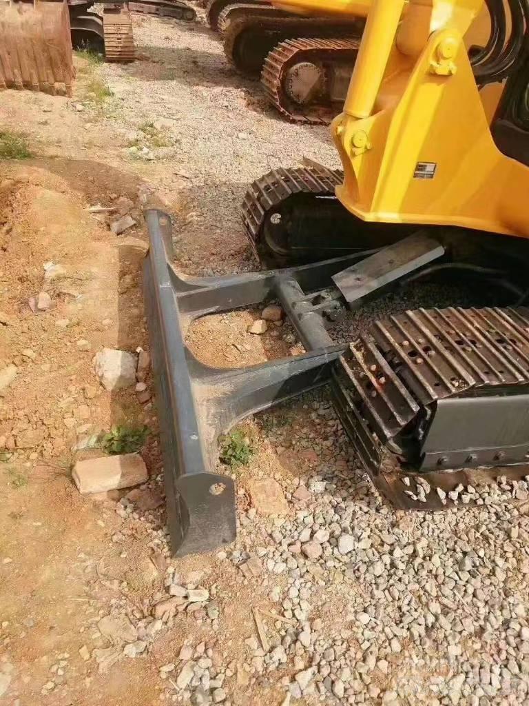 Komatsu PC 56 小型挖掘机