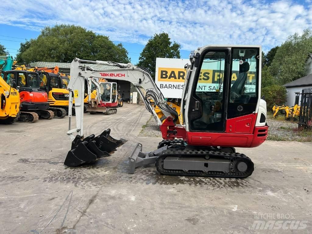 Takeuchi TB 230 小型挖掘机