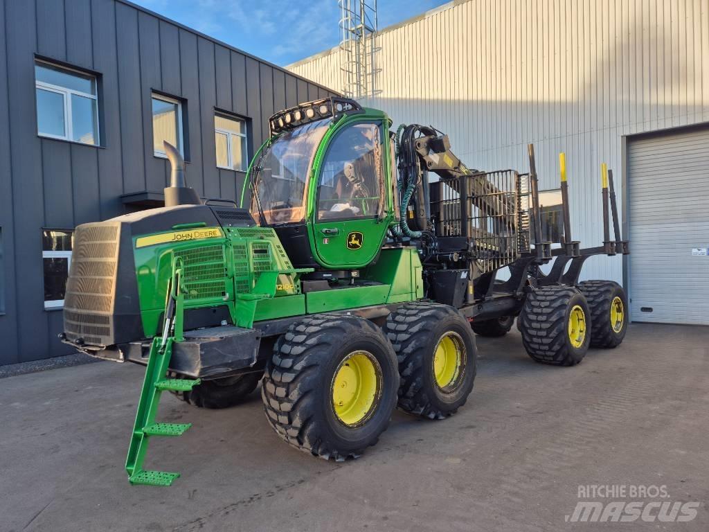 John Deere 1210 G 集运机