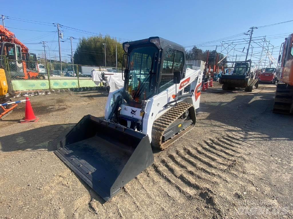 Bobcat T450 滑移装载机
