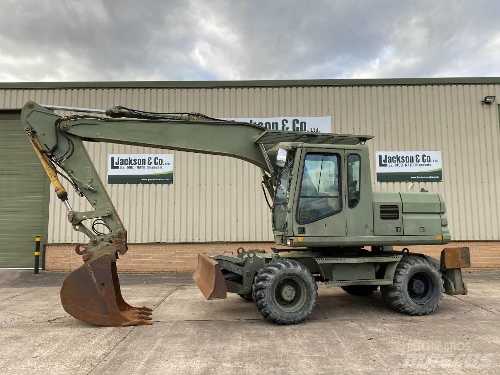 CAT 315M 轮式挖掘机