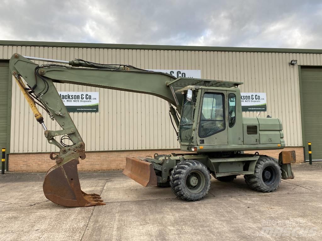 CAT 315M 轮式挖掘机
