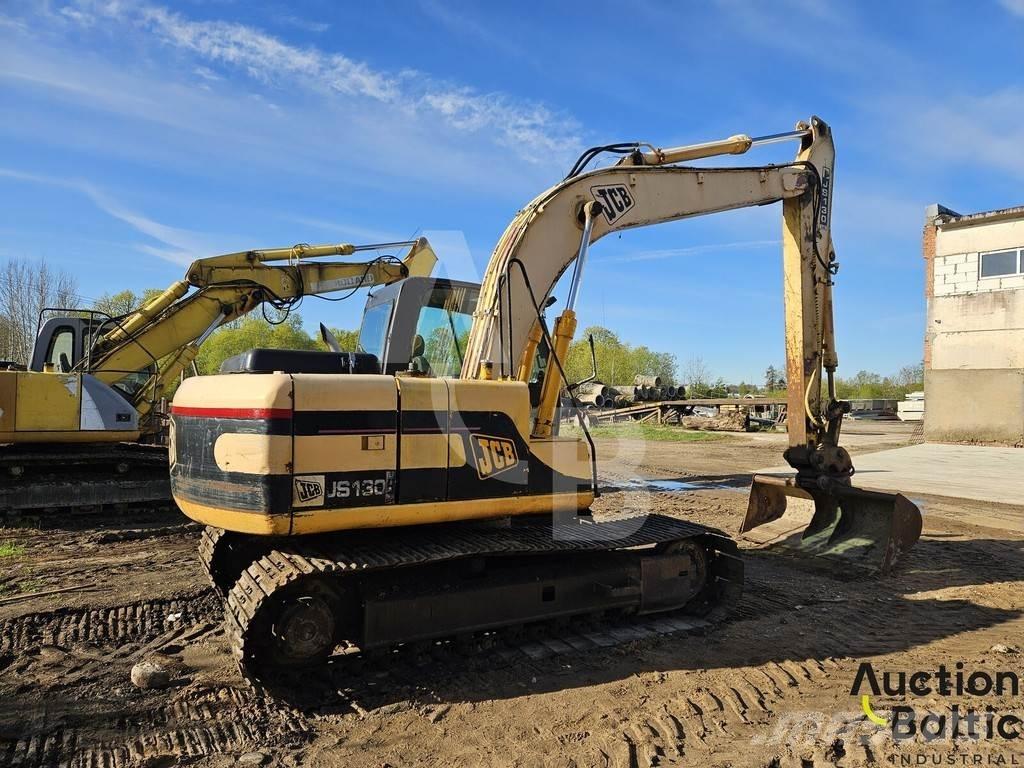 JCB JS 130 履带挖掘机