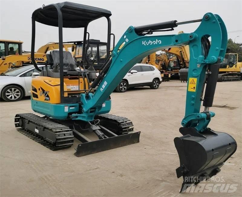 Kubota U17 小型挖掘机