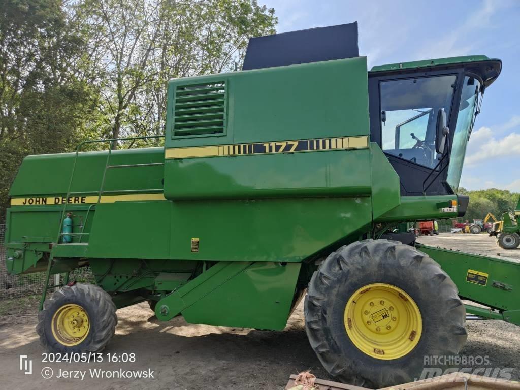 John Deere 1177 联合收割机