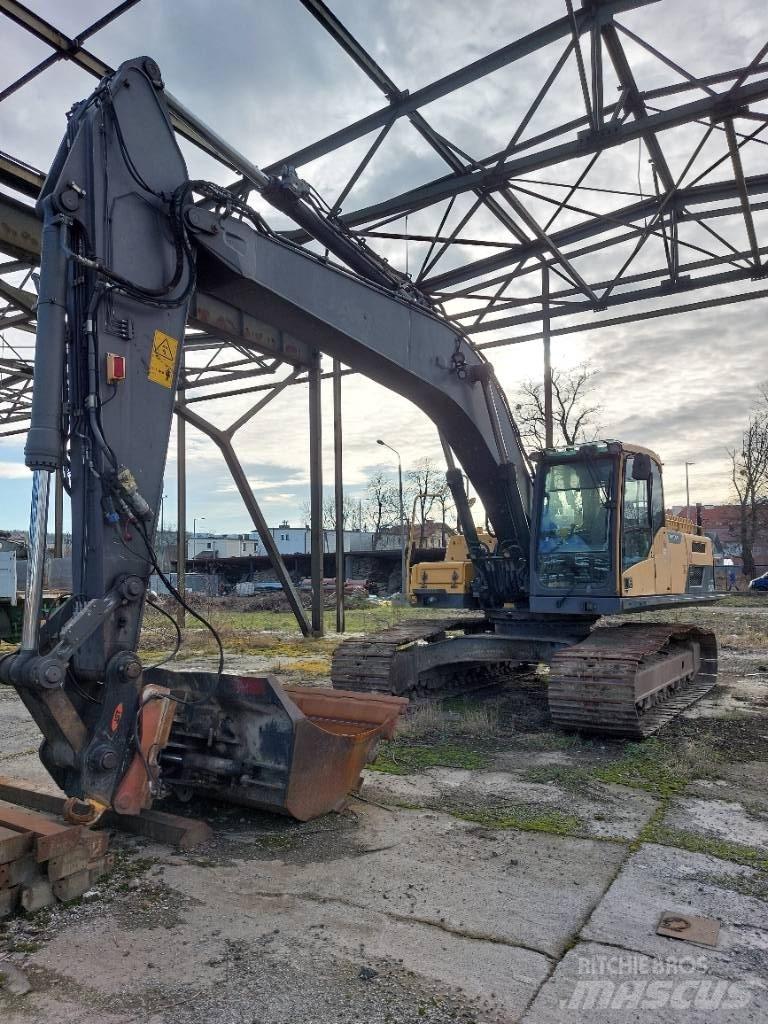 Volvo EC 250 D L 履带挖掘机
