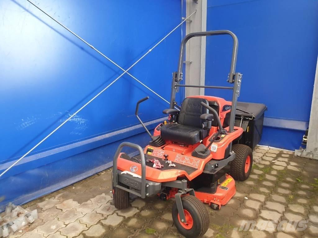 Kubota GZD 15 II 装载牵引式割草机