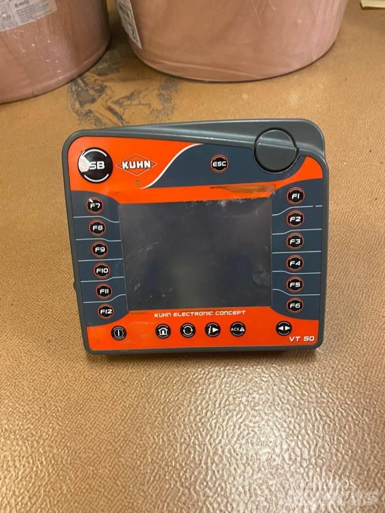 Kuhn GA 15131 料堆整形机