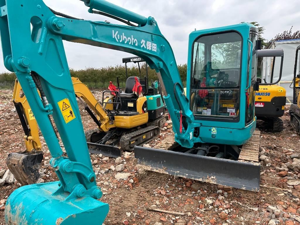 Kubota U 35 小型挖掘机