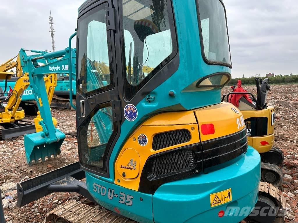 Kubota U 35 小型挖掘机