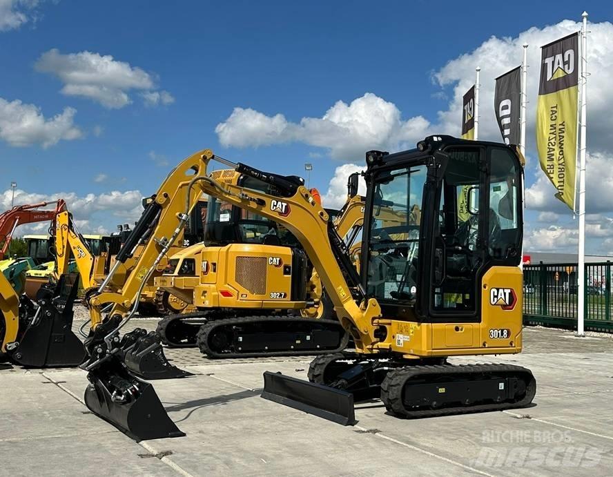 CAT 301.8 小型挖掘机