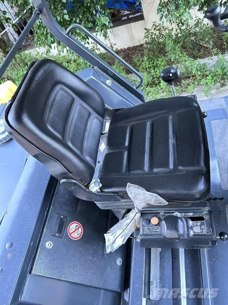 Bomag BW 203 SL-4 双轮压路机