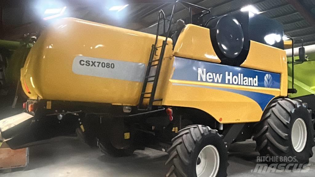 New Holland CSX 7080 联合收割机