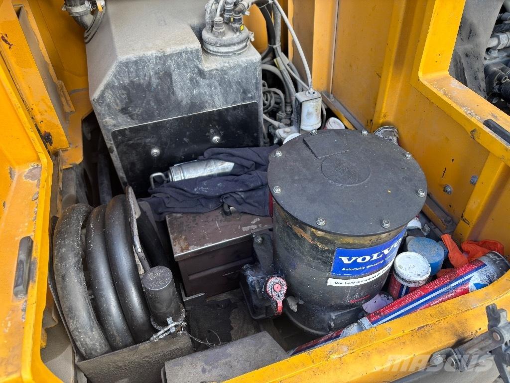 Volvo EC 380 EL 履带挖掘机