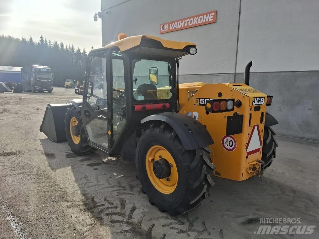 JCB 527-58 伸缩臂叉装车|叉装车