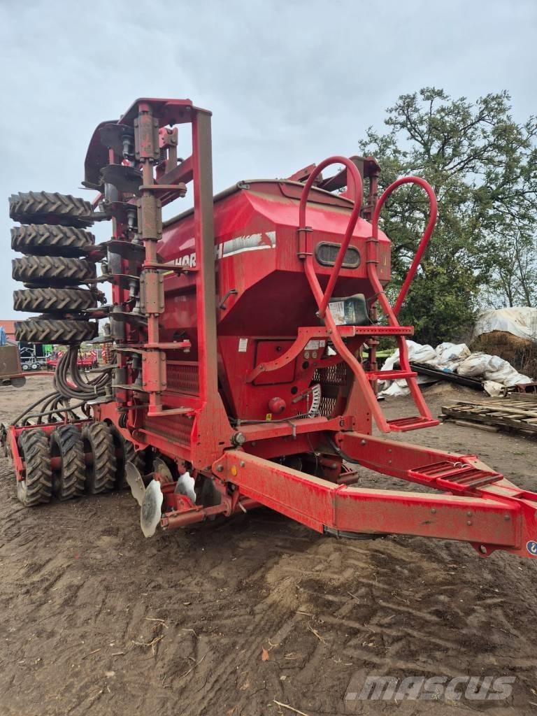 Horsch Pronto 6 DC 多功能条播机