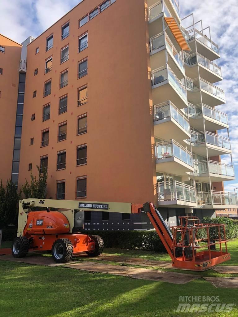 JLG 800 AJ 曲臂高空工作平台