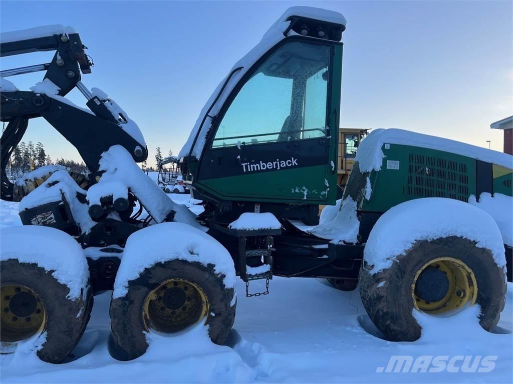 Timberjack 1070 收割机