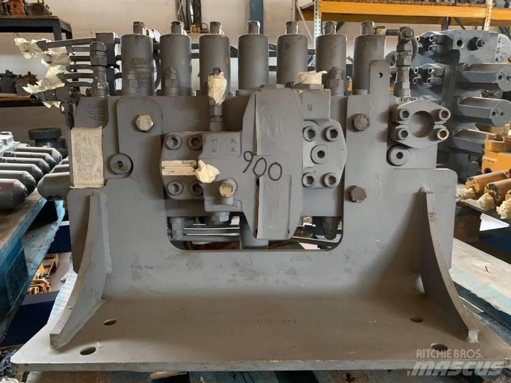 Liebherr 900 液压